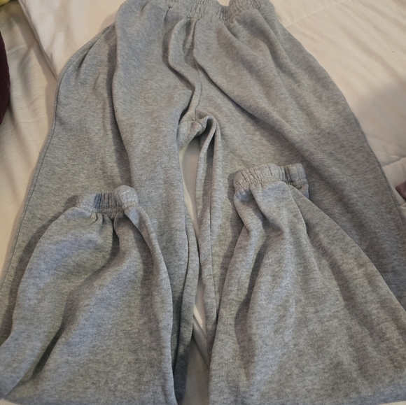 Kids sweater and sweatpants - Picture 4 of 6